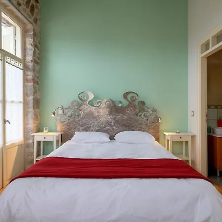 Junior Suites Guest house Amfiklia